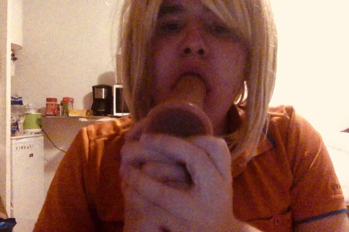 BifloXXX: Bifloxxx Cosplay Dildo Deepthroat