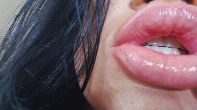 Davina Winters: Милфа с большими сиськами и большой попкой хочет, чтобы ты дрочила с ней