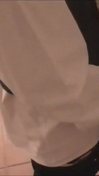 Tedd yf vuekd sttraight barmanem v práci