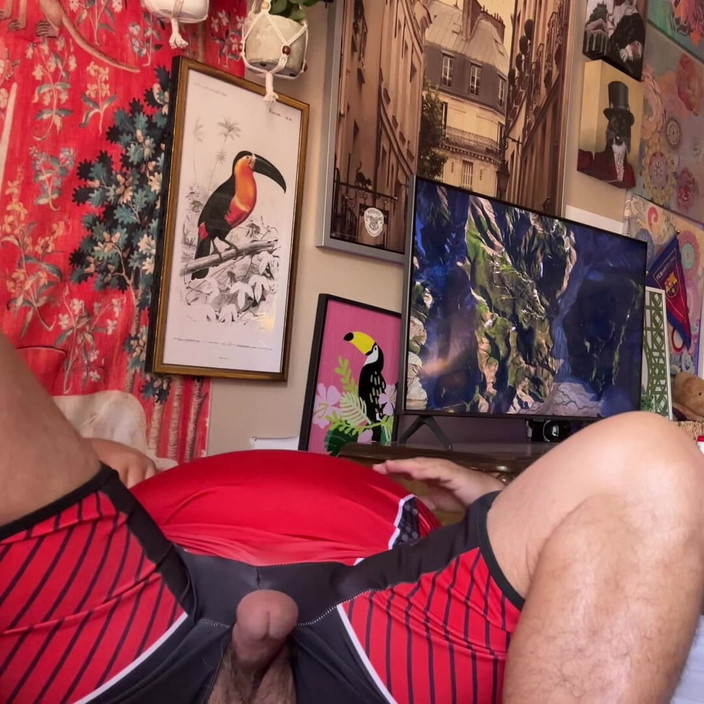 Hand-Free-Daddy-Chub: 레슬링 유니폼을 입은 거대한 남자가 대물 릴리스 핸즈프리