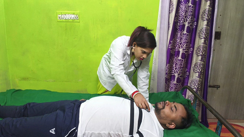 Sona bhabhi: Calde signore indiane dottore scopata dal suo paziente mentre sta...