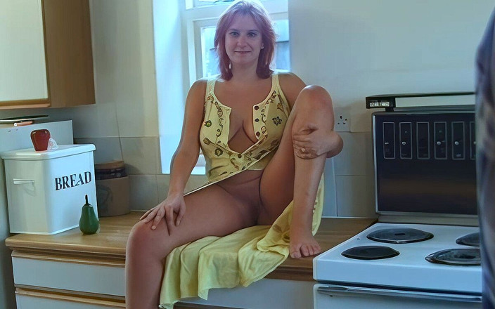 Real Sex Pass: Busty Redheads First Ever Nude Photoshoot
