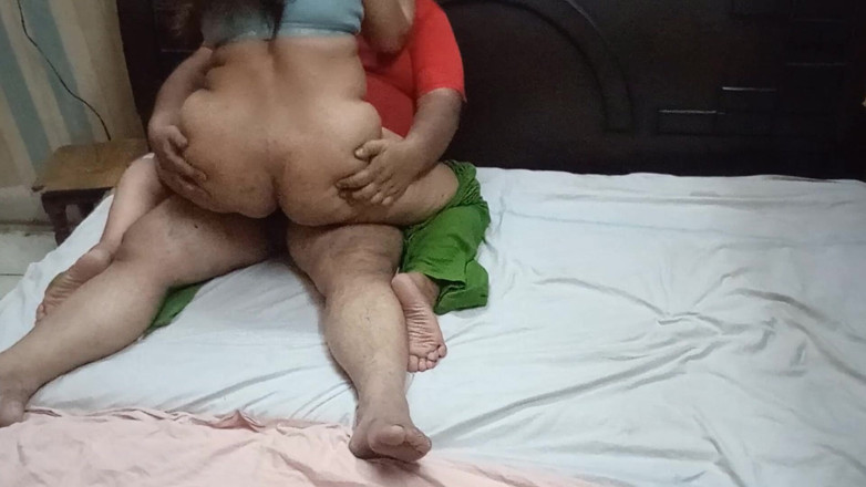 aliabegum: Jija su sali duro en el video xxx