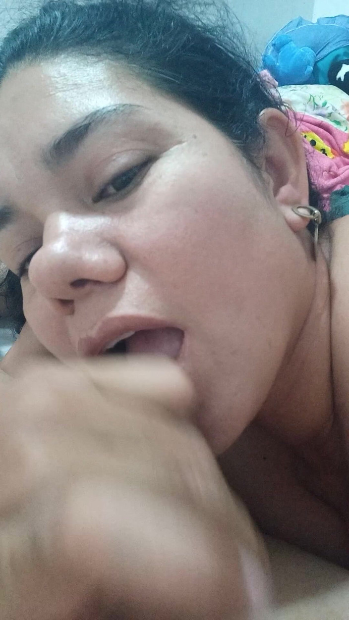 Valkyrie and Luigy Couple: Evli kadın emmeyi seviyor