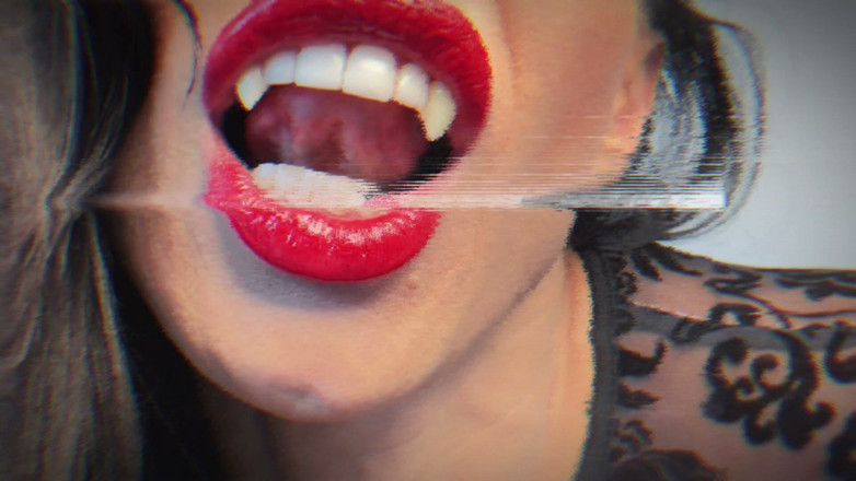Eva Angelina: Vampiro