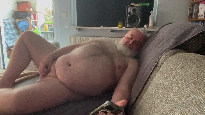 cuddlebearbln: सोफे पर 8