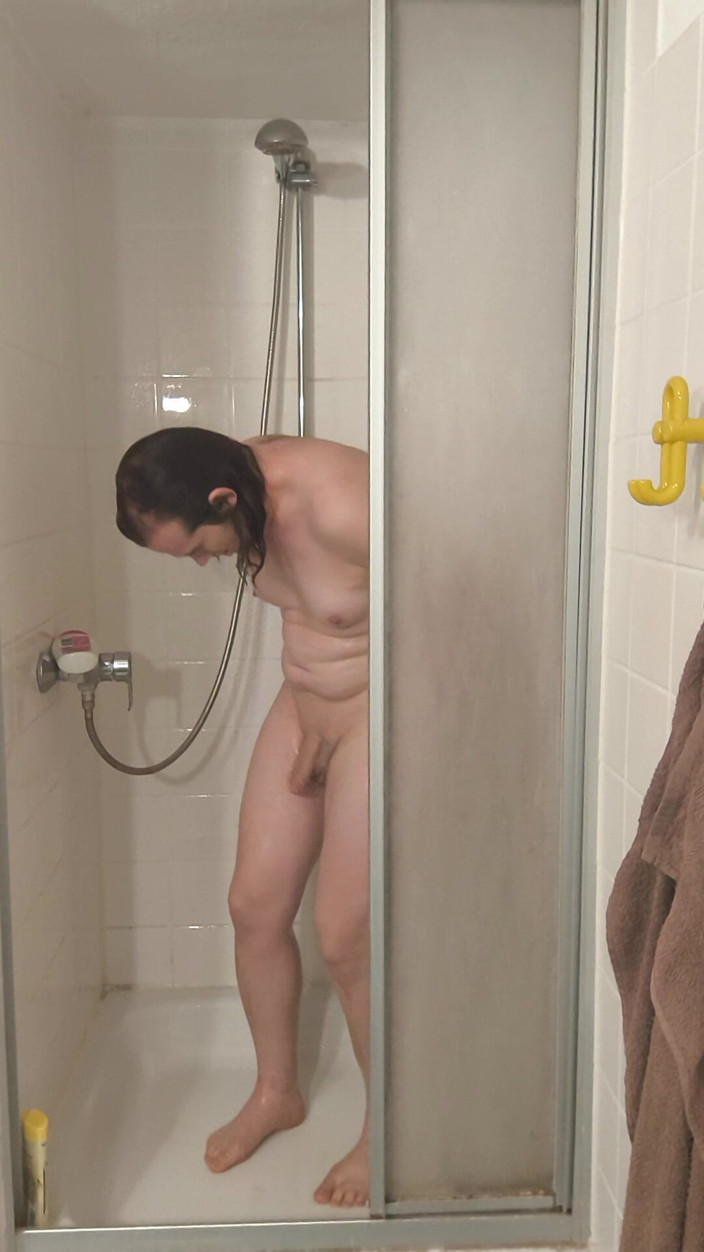 JanineLang: Sprchování a masturbace až do orgasmu