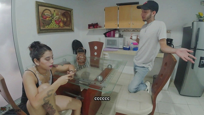 Vayolet: Avoir une bonne demi-sœur qui m’aide à me débarrasser de ma...