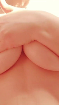 Vanilla: Boobs Tease Naked Sexy MILF