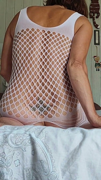Che ne pensi del suo completo bianco?