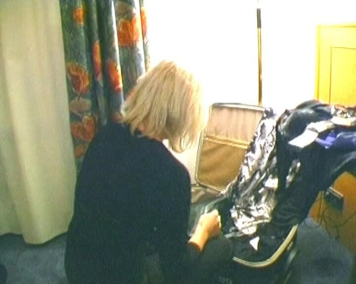 German's MILF: Almanya'dan amatör bayan otel odasında yarak emiyor