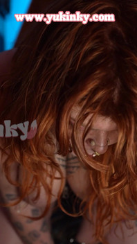 Cette Chienne Soumise Rousse Jouit Dans Stepson Latex - Amateur Francaise Salope BDSM Hard Orgasme Soumise Bondage