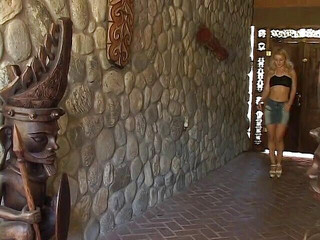 BBC Fantasies: 试镜少女被两个大黑屌肛交