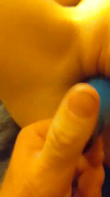 LittleVaginaMouth: Un futai bun de la jucăria mea