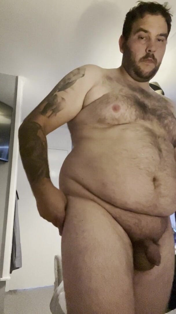 Shaun Cbt: Kontol dan peler cewek nakal ini dientot gaya doggy habis-habisan...