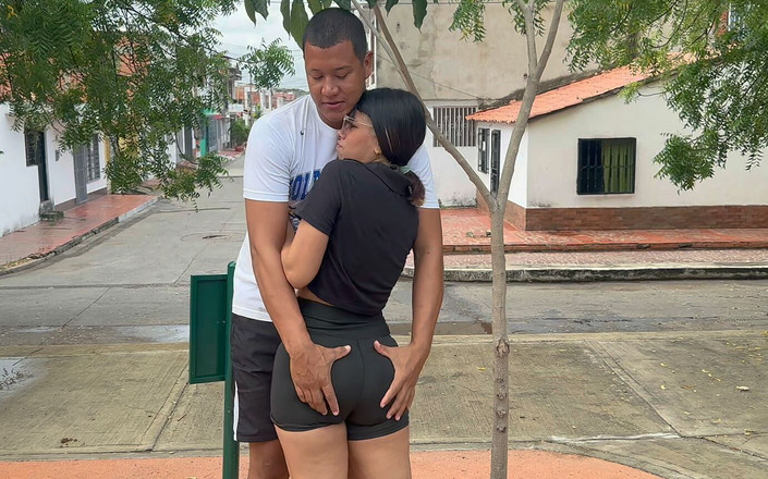 Saraymike: Porto l'ex ragazzo del mio migliore amico a casa per...