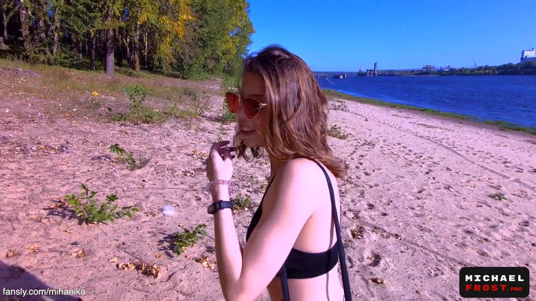 Michael Frost Pro: Рискованный трах с незнакомцем на пляжной примерочной