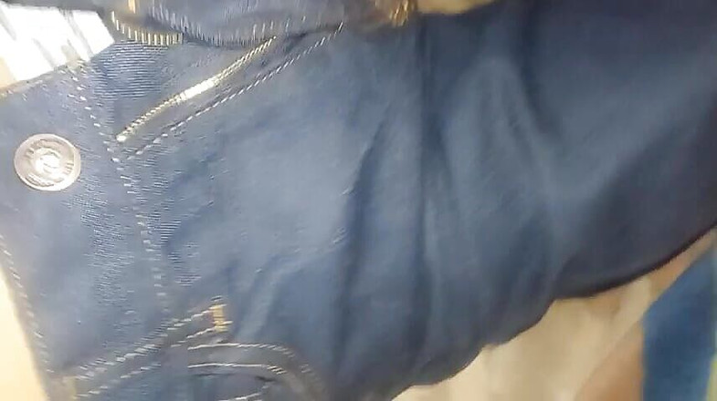 WolfGV: Chlapec masturbuje s robertkem