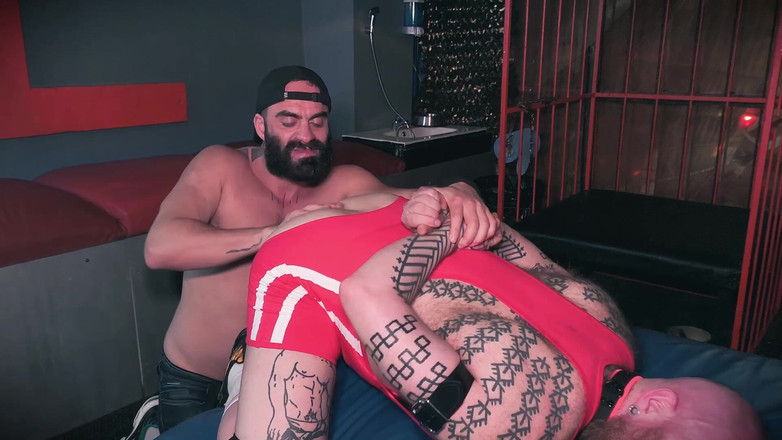 The Bearded Master: Bärtiger meister, sub &amp; cuckold