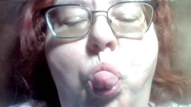 BBW nurse Vicki adventures with friends: BBW Gives You Close up Clip of Her Nake Lips...