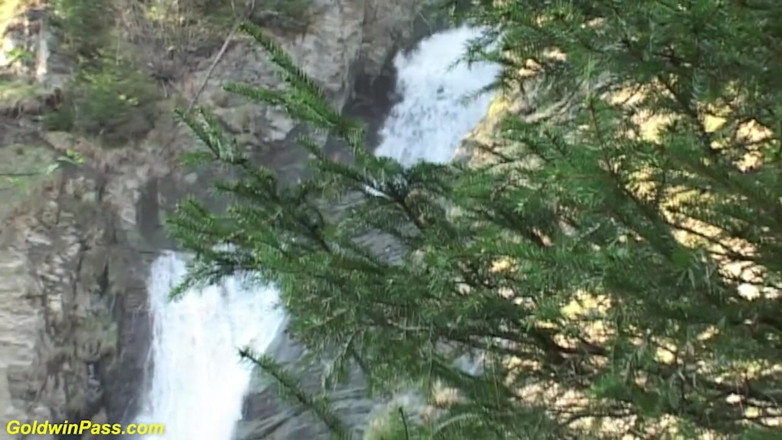 Goldwin pass: Horny German couple loves to fuck in nature