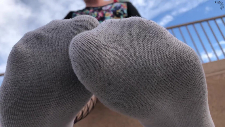 Nikki's Fetishes: Sucker for Stinky Socks Public Worship