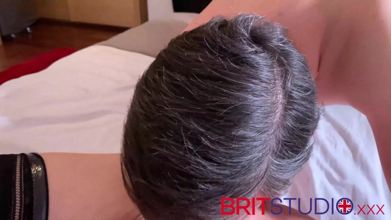 Brit Studio: FPOV. Girl gets her pussy eaten