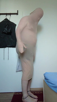 Carmen Nylonjunge Tries Nylon for Full Body
