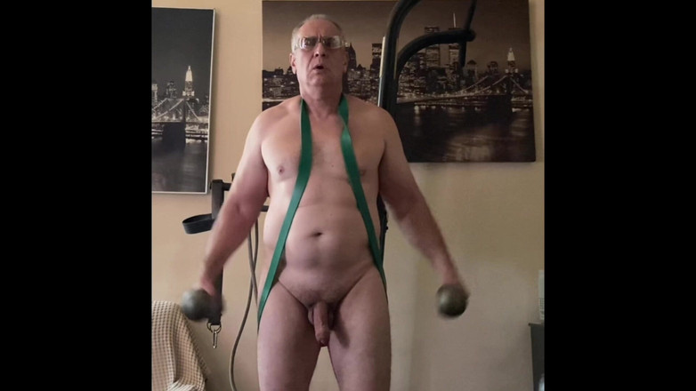 Alex Igogo: 老人锻炼和撸