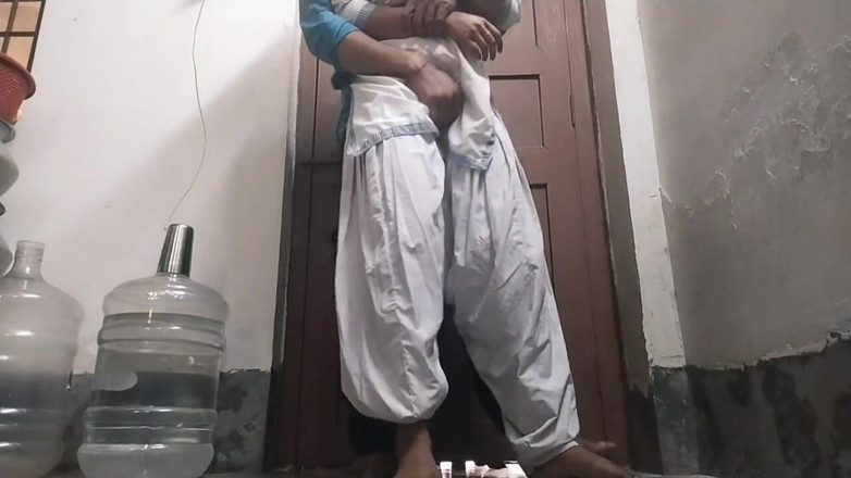 Nazima Khan: Sinh viên đại học Ấn Độ và giáo viên