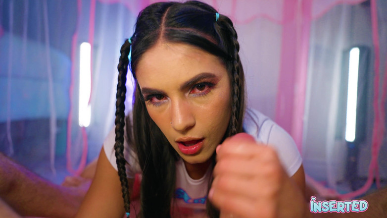 Inserted: Isa maakt haar poesje twirl