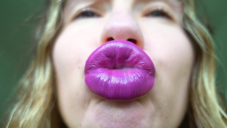 Rarible Diamond: Pucker Lips Tùy chỉnh