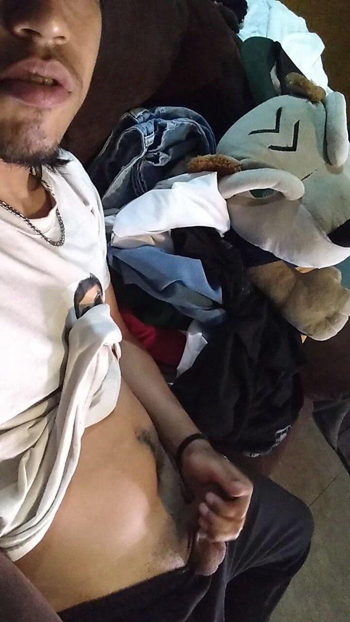 AlexAlejandro13: můj penis a podívej se na můj obličej