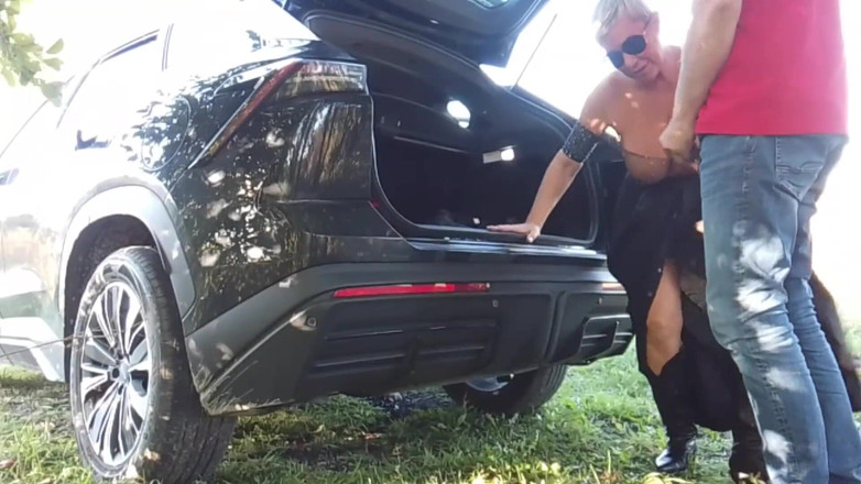 Crazyfamily 1970: Taxikář mi dal jet, ale neměl jsem cah, takže jsem...