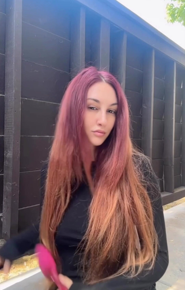 Artemisia Love: Italian Big Tits MILF Artemisia Love Long Hair Fetish Outdoor
