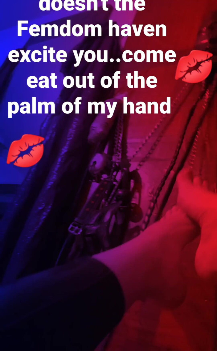 Dominatrix Redsonyja: Footfetis、Triple Fetis(私に聞いてください)、そして赤の女王。パート2