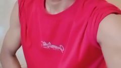 Zirul Uwu: Pria tampan ini lagi asik goyangin kontol raksasa pria kulit...