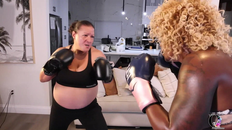 Lady O: Sugar Diamond vs lady o boks