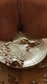 Schiacciamento del culo della Torta Sacher!