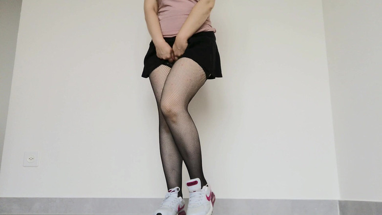 RavenBigAss: Raven teve uma bexiga completa por horas e está mijando...