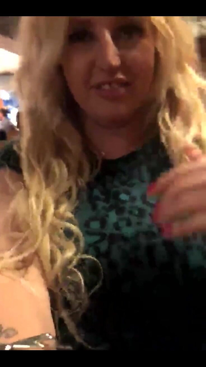 Loula Lou: Stream Dimulakan