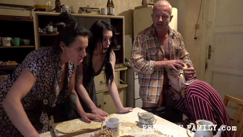 Perverse Family: Perverse Step-family 13 (season 2): Tasty Feast