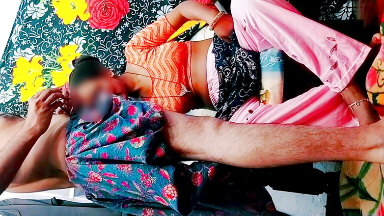 Rakul008: Bhabhi India bertetek besar dikongkek blowjob seperti jalang oleh Devar...