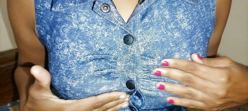 Miya White: Naughty Blonde Whore Slides a Toy Inside Her Twat While...