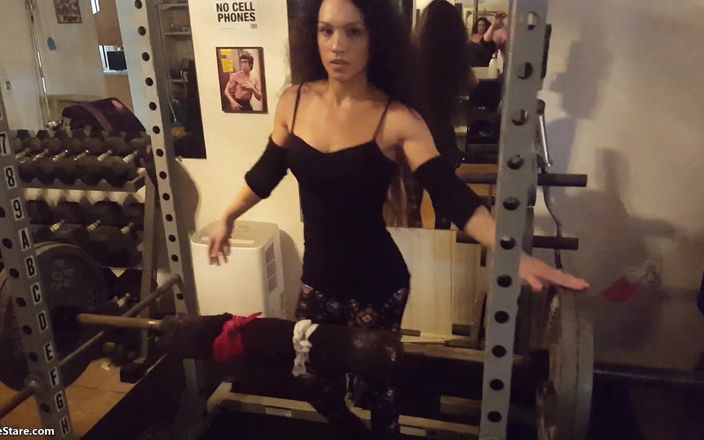 Babe Stare: Tia shows off her sexy strength at the gym