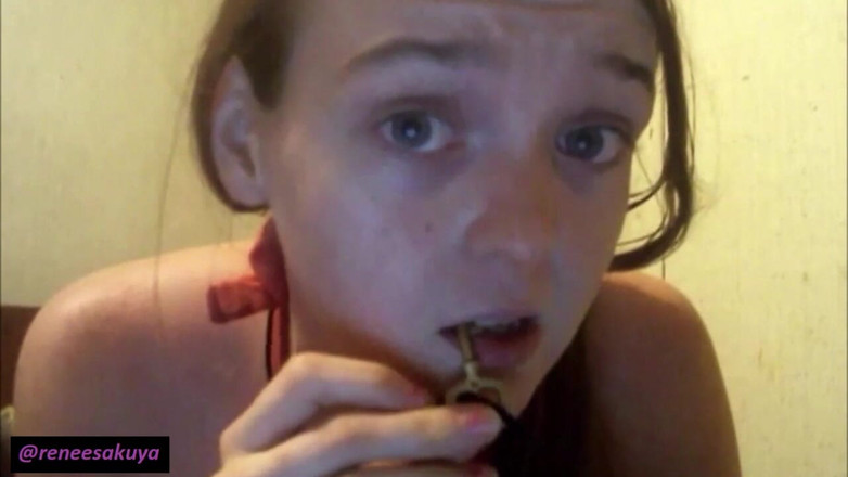 Renee Sakuya: 내 작은 열쇠로 자지를 잠그십시오