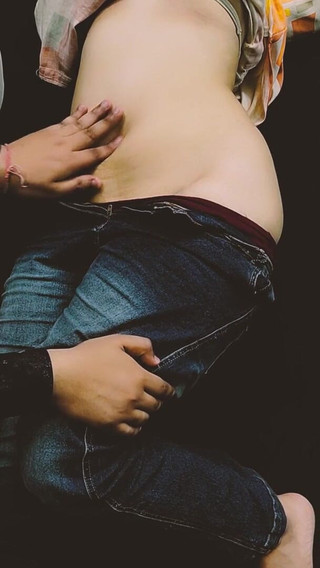 Vicky Thakur: Hot Teen Spend Time with Her Ex Girlfriend