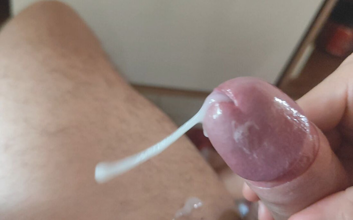 DaddyDoted: Büyük erkek orgazmında süper yavaş çekim.