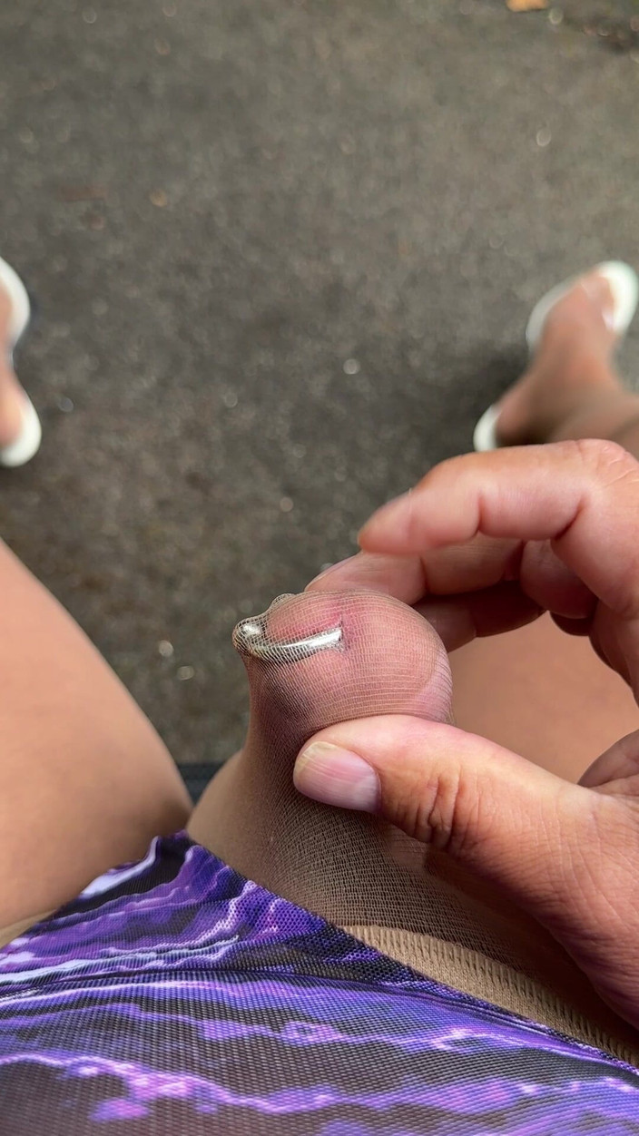 Kellycd2022: Sexy Crossdresser Kellycd2022 en pantimedias y tacones