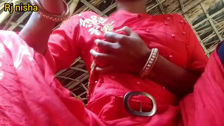 RJ NISHA: Rj nisha lagi asik masturbasi sambil fingering memeknya